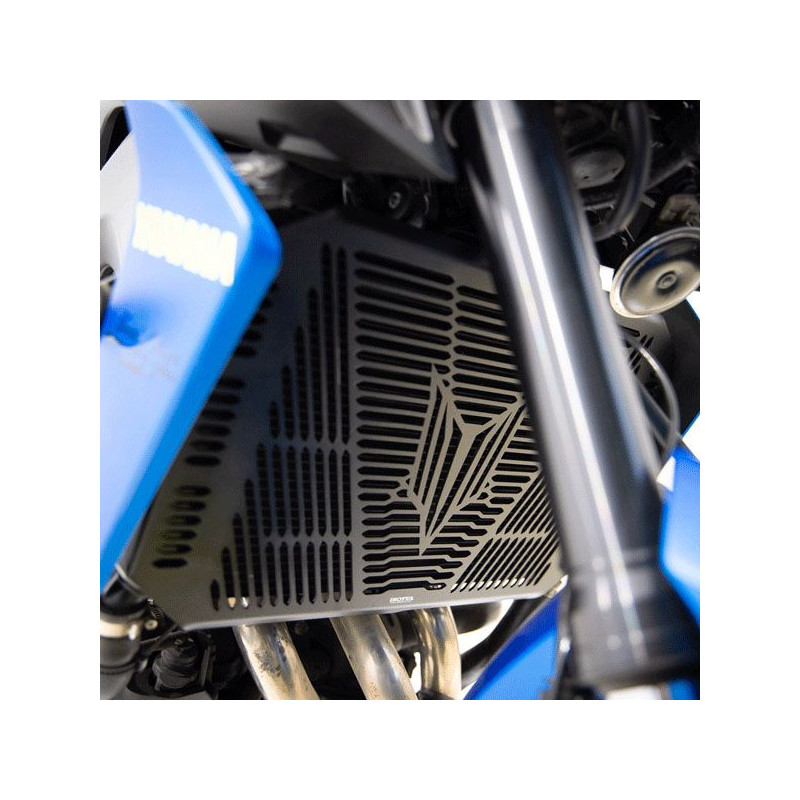 GR362 : Grille de radiateur Isotta Yamaha MT09 GR362 : Grille de radiateur Isotta Yamaha MT09