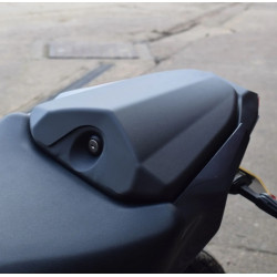 12450M : Cubierta de asiento Pyramid 2024-2025 Yamaha MT09