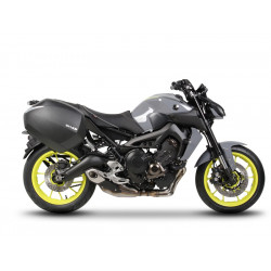 D0B36200 : Shad SH36 Carbon Side Cases Yamaha MT09