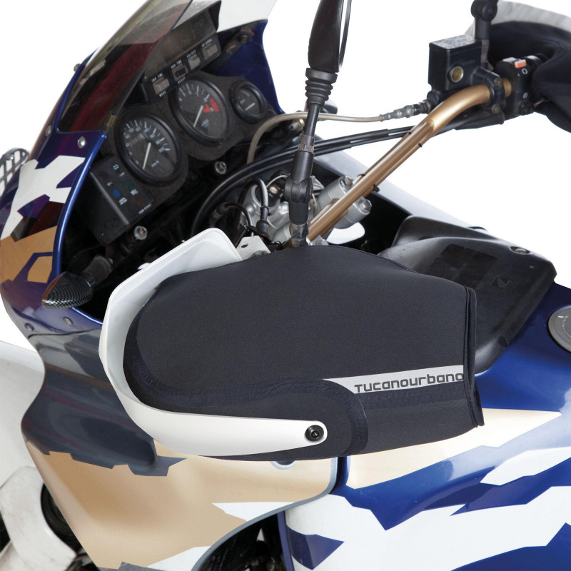 405408045 : Tucano Urbano EVA Lenkerstulpen R367 Yamaha MT09 405408045 : Tucano Urbano EVA Lenkerstulpen R367 Yamaha MT09