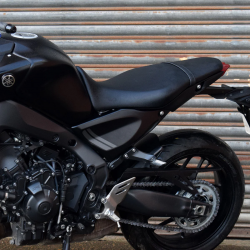 22143 : Carrocería Pyramid 2021-2023 Yamaha MT-09